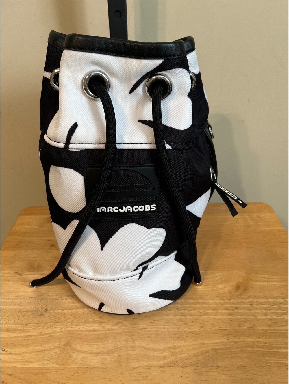 Marc Jacobs Bucket Bag